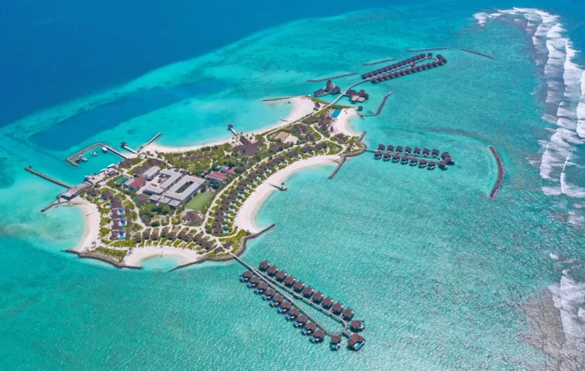 Varu Atmosphere Resort Maldivi